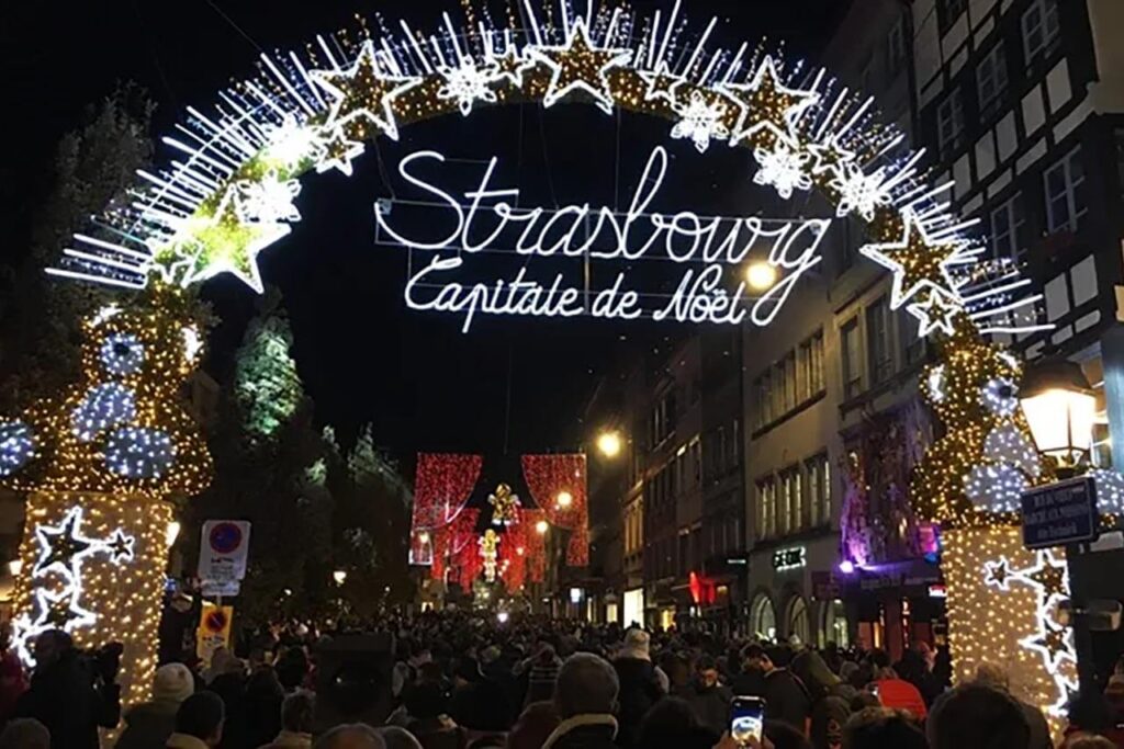 illuminations au Marché de Noël à Strasbourg